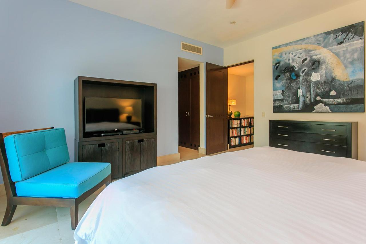 3-level With A Private Balcony & Rooftop Lounge Playa del Carmen