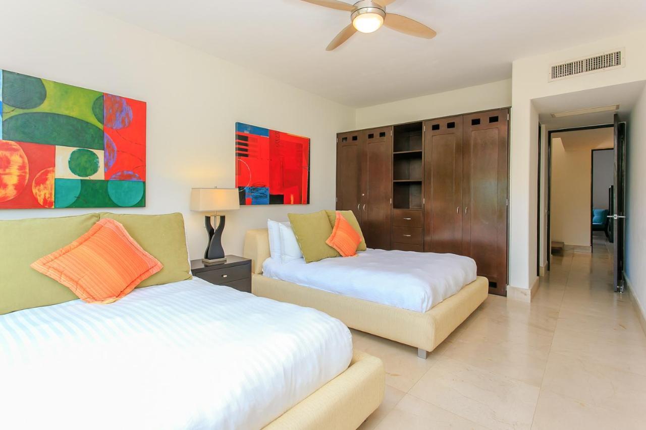 3-level With A Private Balcony & Rooftop Lounge *