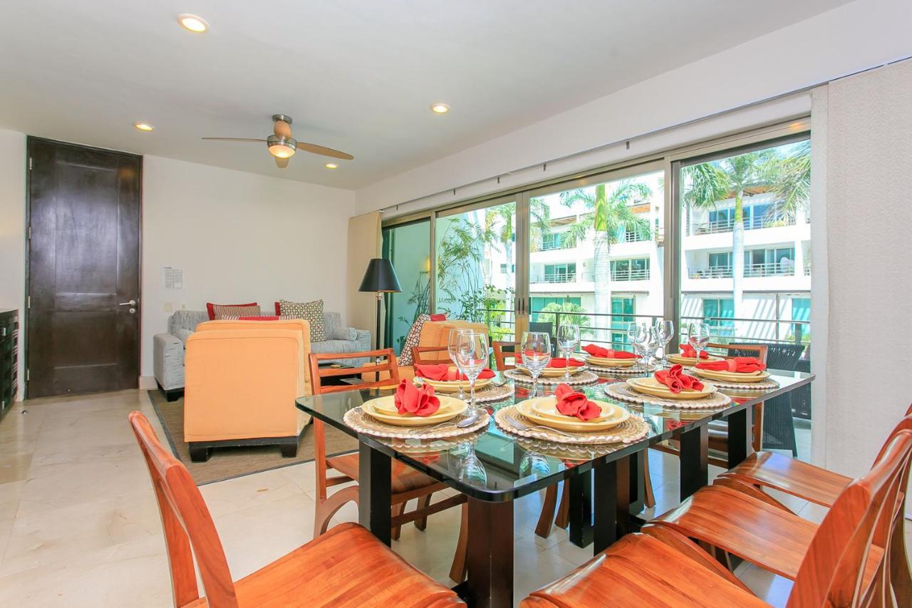 3-level With A Private Balcony & Rooftop Lounge